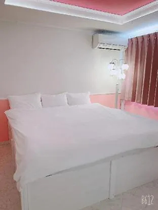 *** Aparthotel Guest House Laule'A Tennoji Osaka Japan